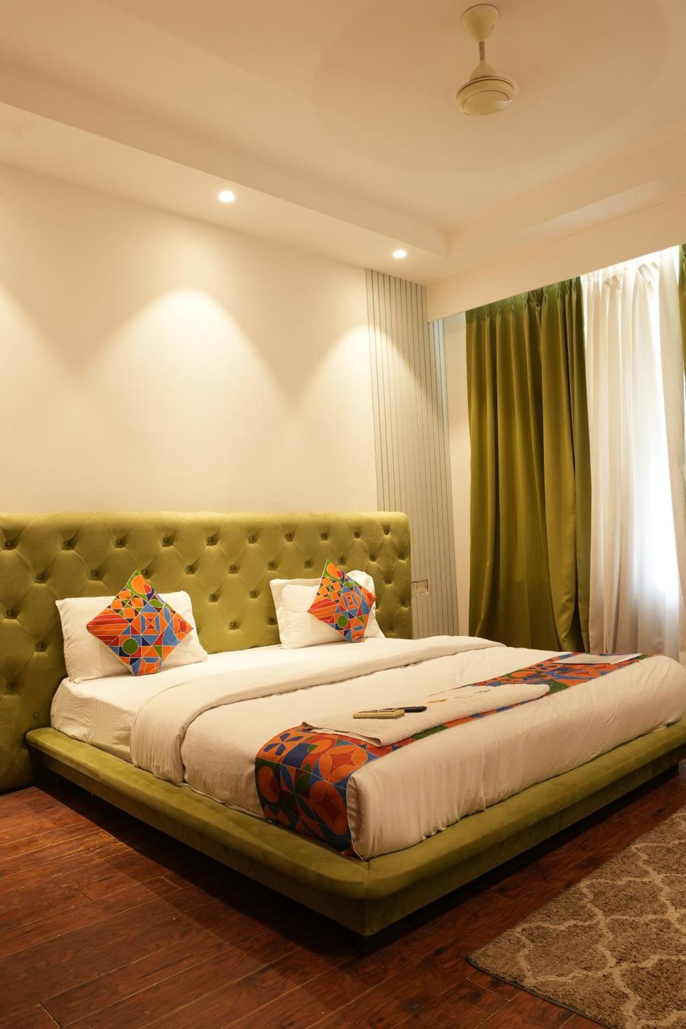 Hotel Elite Sector 45 I Gurgaon Central I Couple Friendly Exterior foto